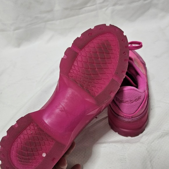 Reebok Club C Cardi B Dynamic Pink Sneakers Women's 7 Shoes Activewear EUC - Picture 11 of 11